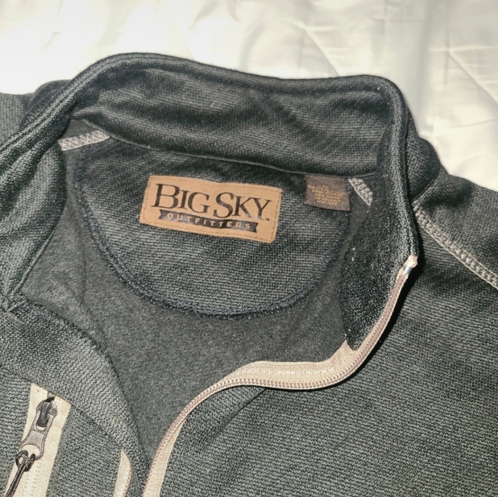 sweater - Picture 6 of 7